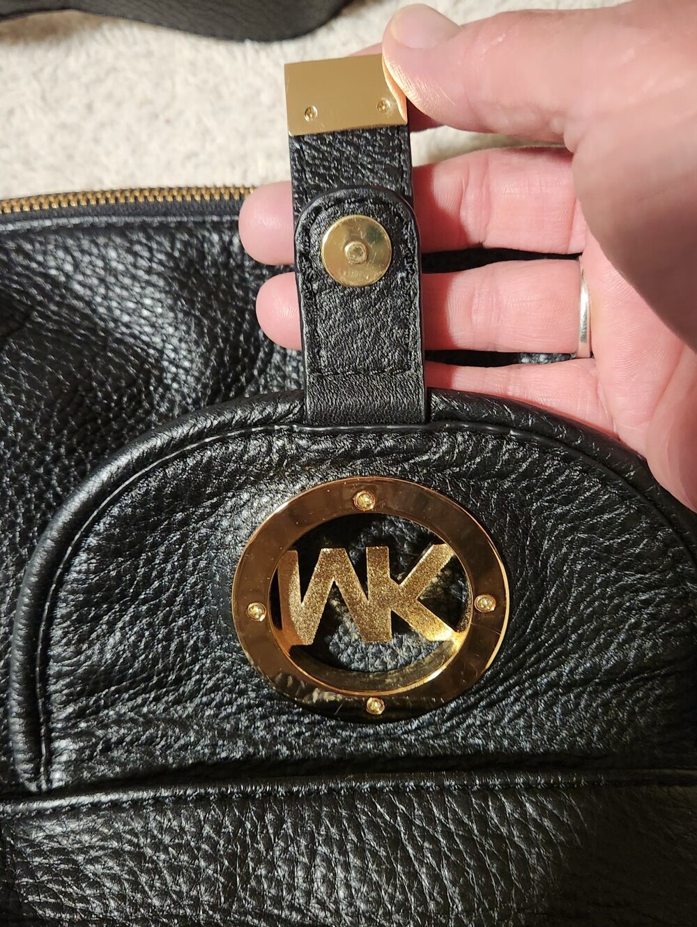 Michael Kors Fulton Large Shoulder Bag Black Pebbled Leather Gold MK Logo Hobo - Picture 14 of 16